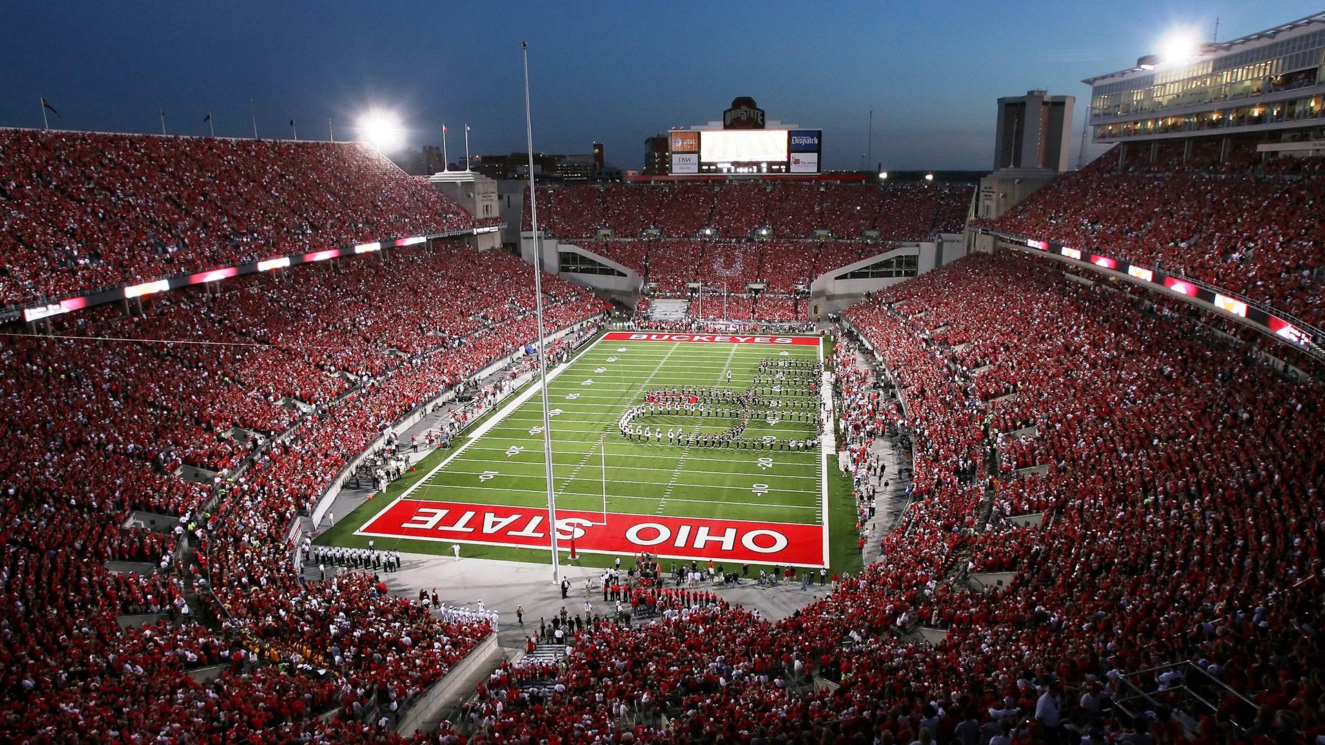 苍穹对决，当老鹰的羽翼掠过雷霆，詹皇一箭定江山