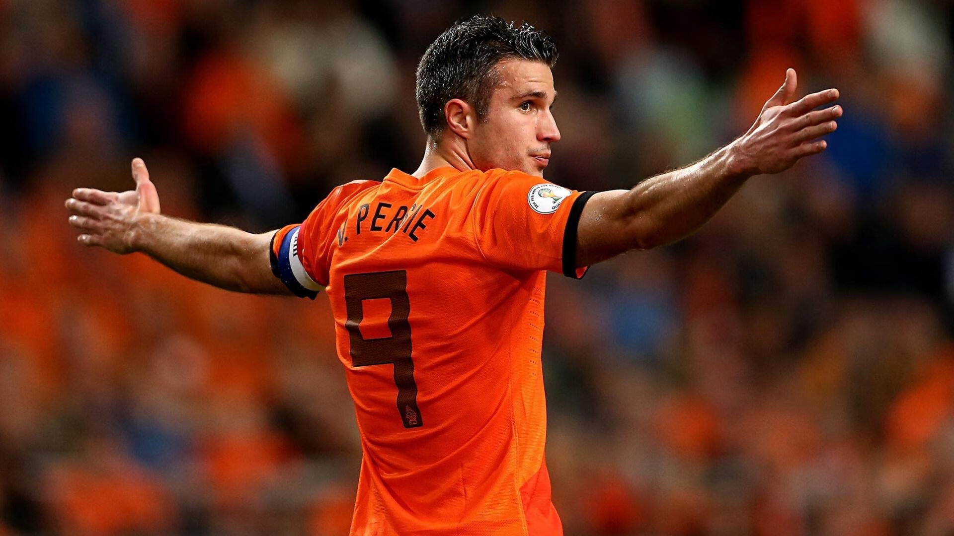 格纳布里点燃赛场，荷兰险胜丹麦背后的战术博弈与意志较量